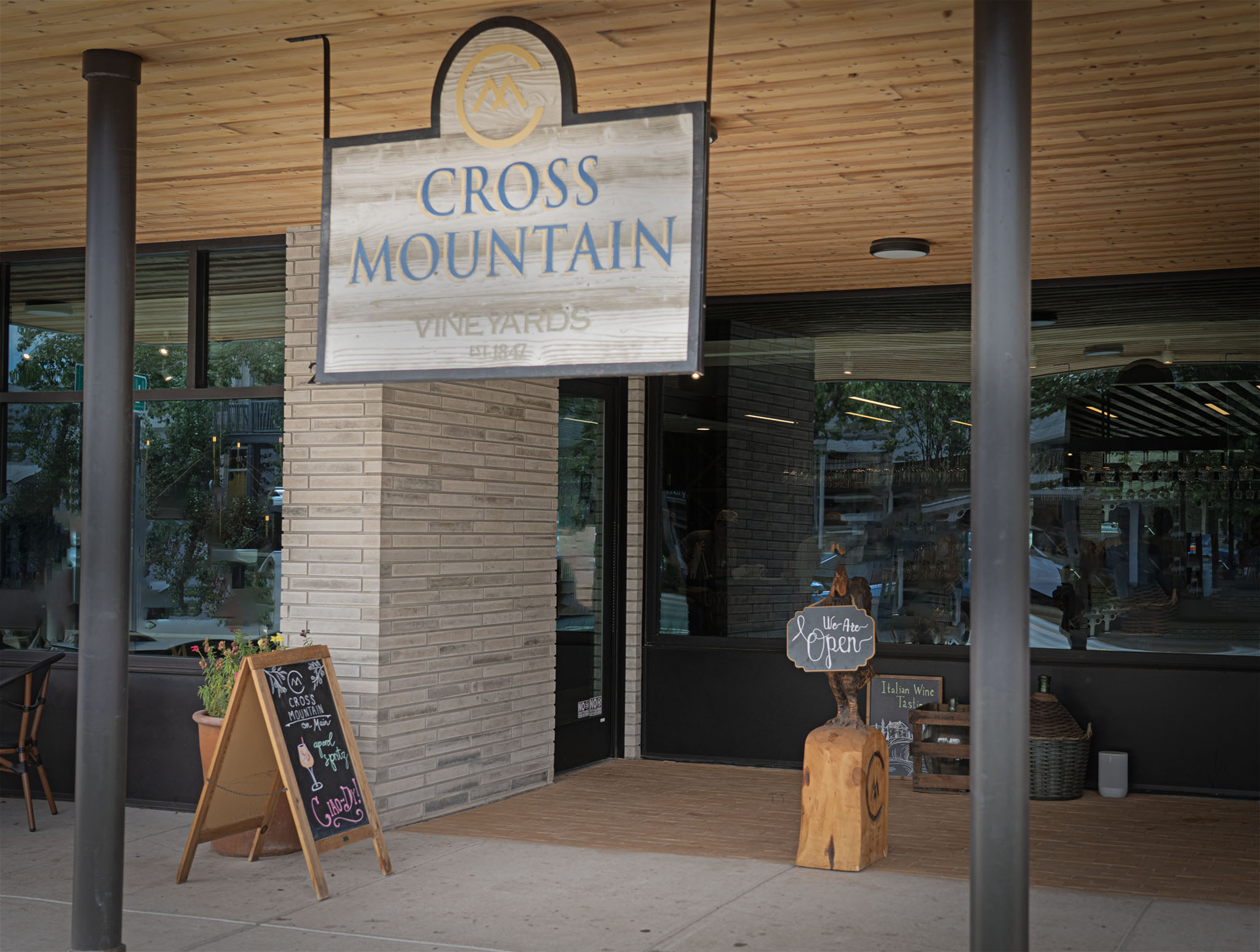Cross Mountain Store Front